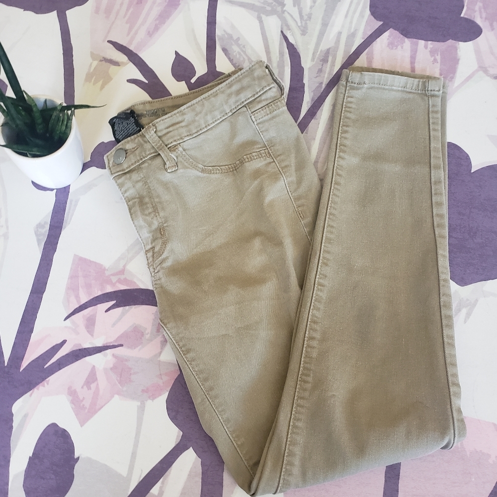 Super Stretch Khaki Jeggings